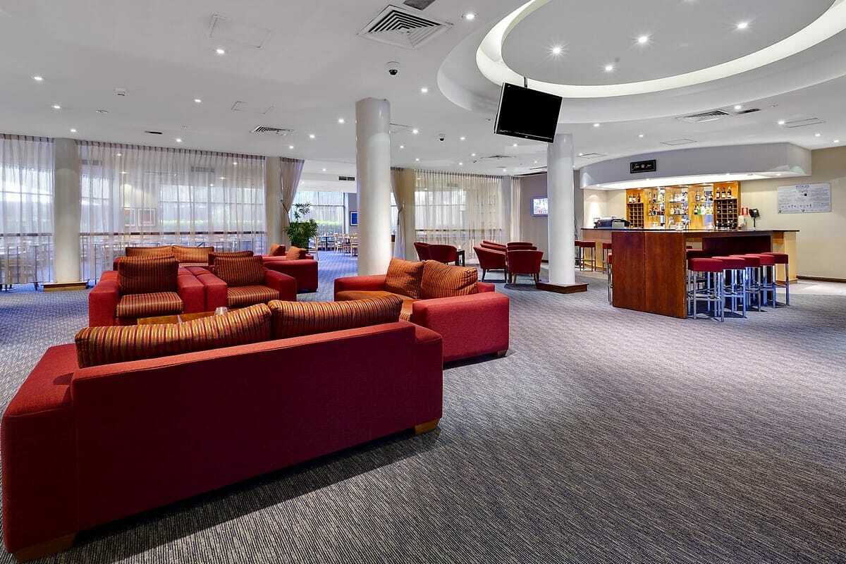 Rydges Bankstown Hotel Exterior photo